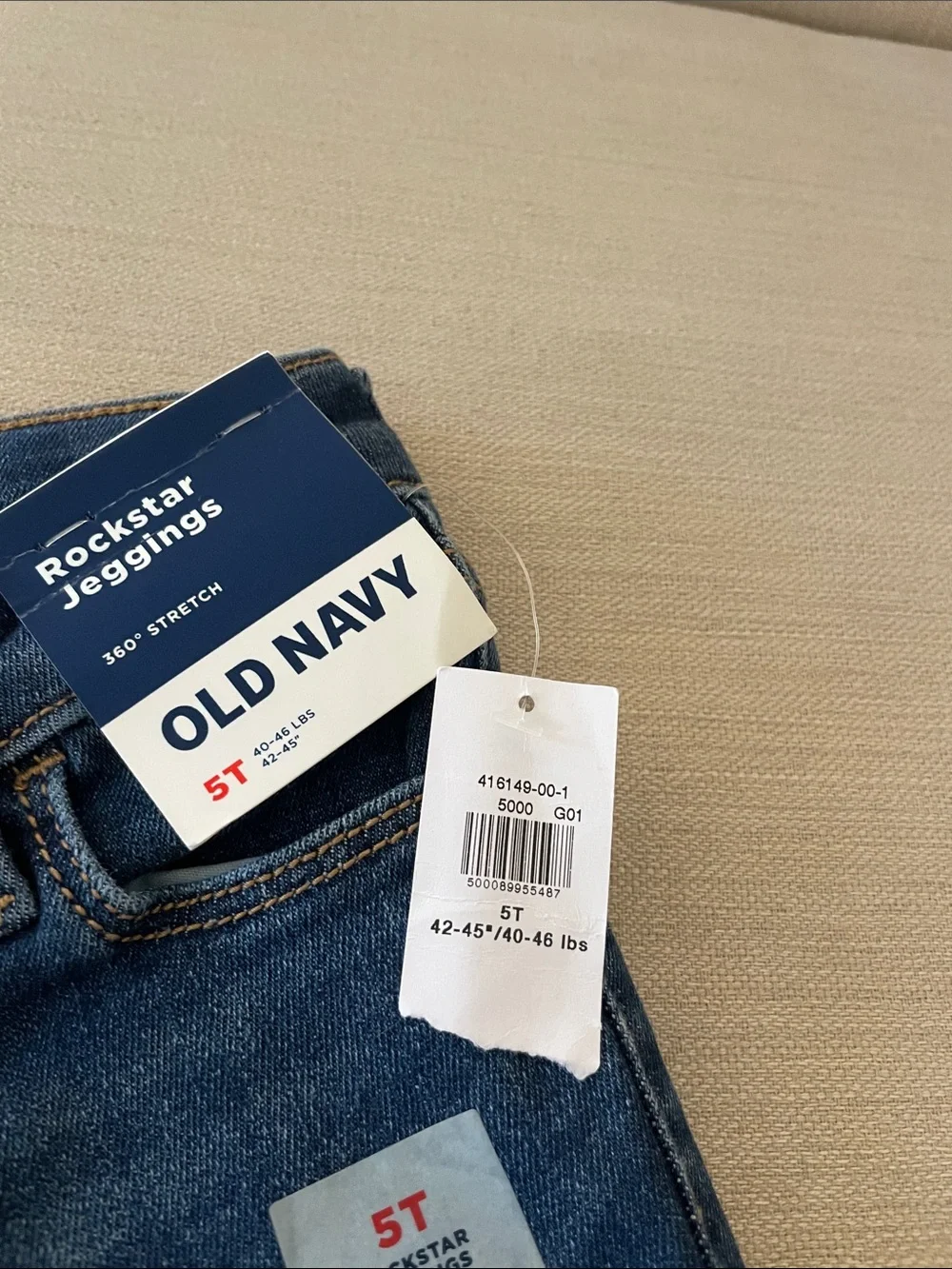 Old Navy Dark Blue Frayed Hem Ankle Jeans. 5T.